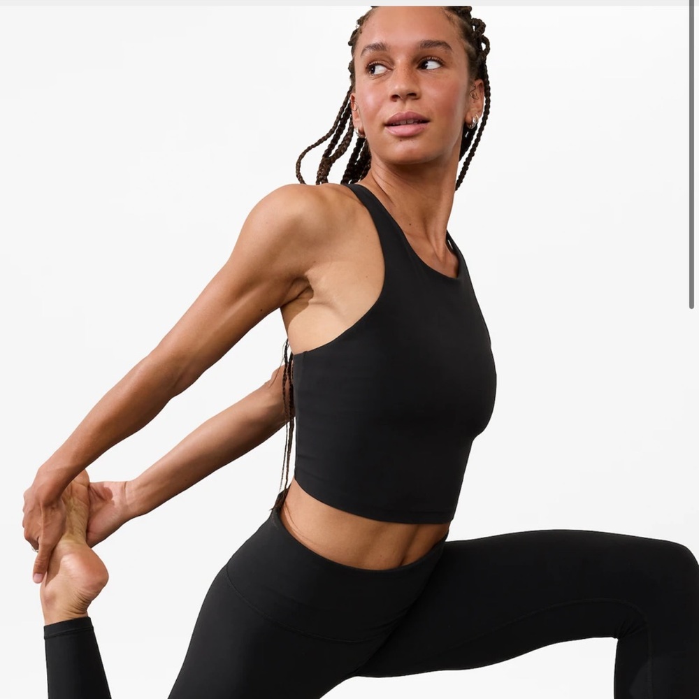 Athletica Crop Top